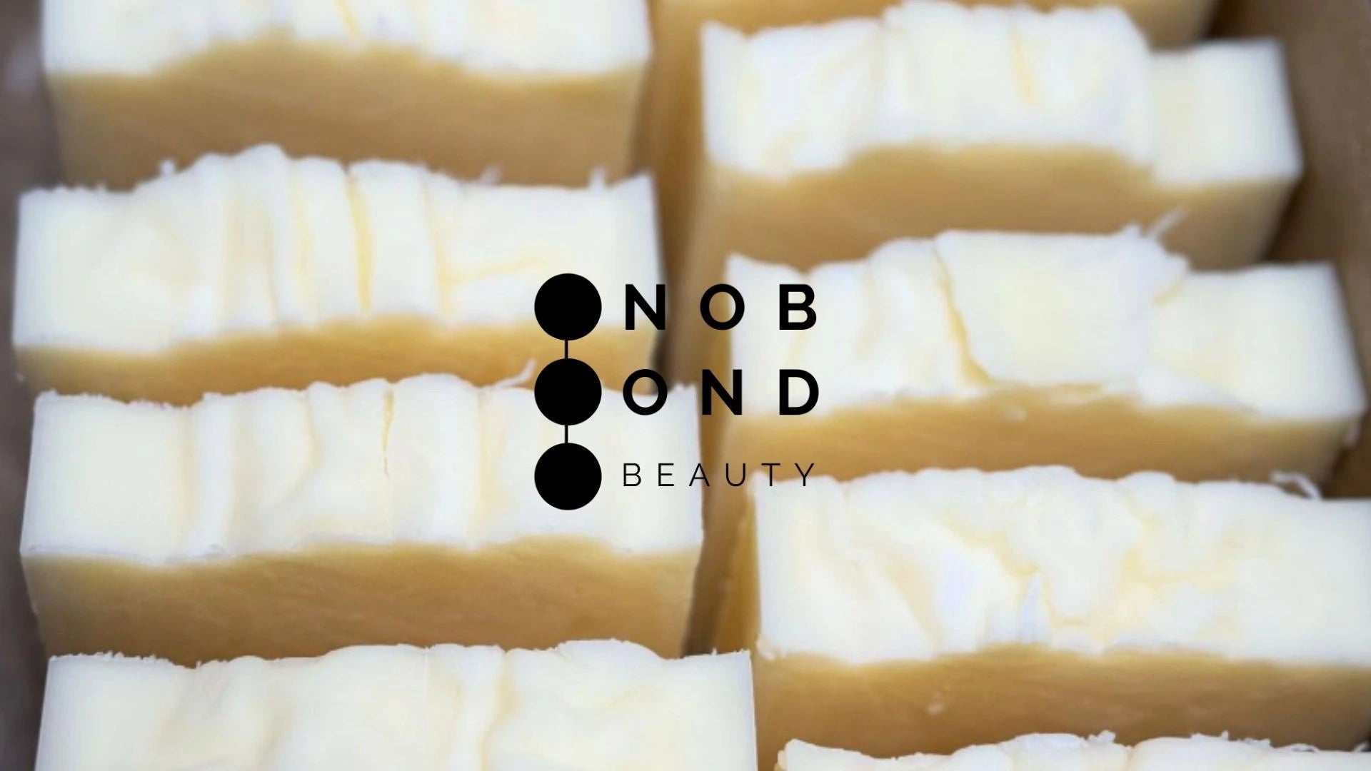 Case study-bild för No Bond Beauty, Hall & Hatje hjälper varumärket att växa med Shopify och Meta-annonsering
